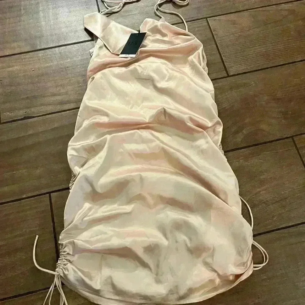NWT LEAU Cabo Dress Champagne Medium - Picture 3 of 5
